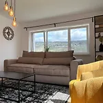 Vonmos Panorama Apartman *
