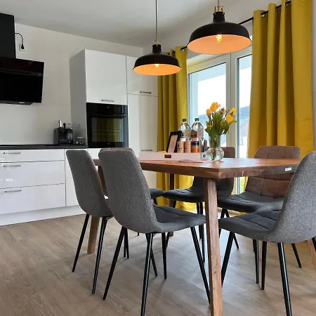 Vonmos Panorama Apartment *